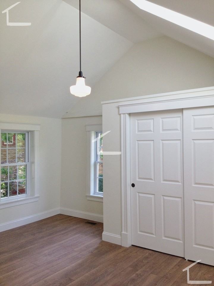 1 Norfolk Pl - Photo 3 of 11