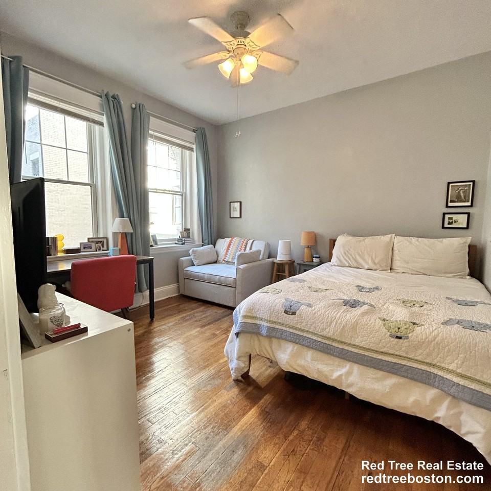 1572 Commonwealth Ave #3 - Photo 2 of 14
