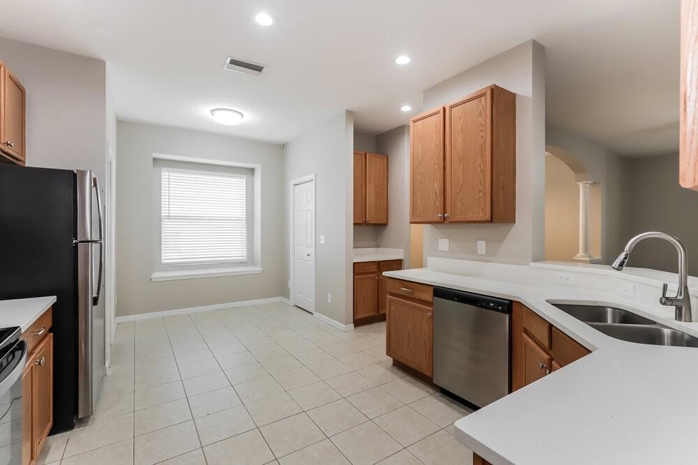 436 Dunaway Dr - Photo 6 of 16