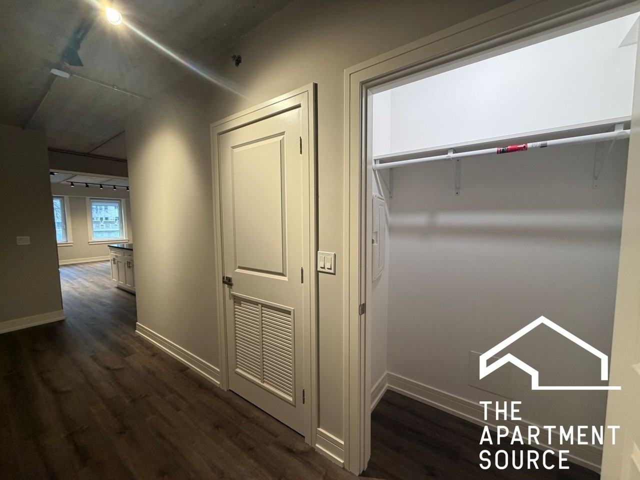 952 W Carmen Ave #302 - Photo 7 of 20