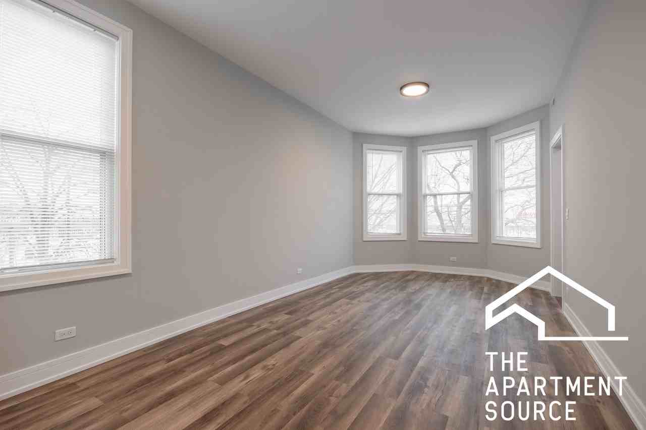 2937 N Ashland Ave #2 - Photo 4 of 25