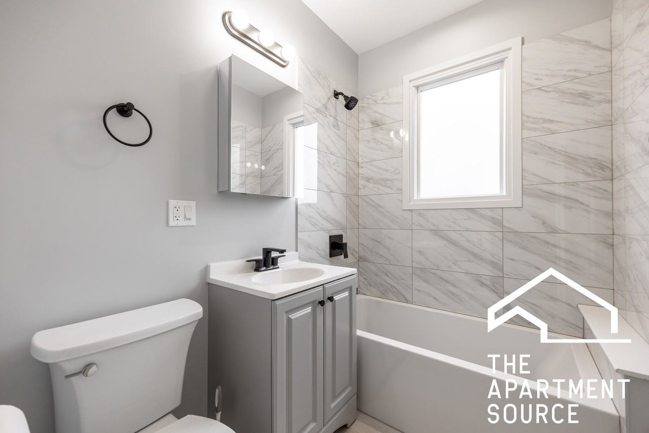 2937 N Ashland Ave #2 - Photo 7 of 25