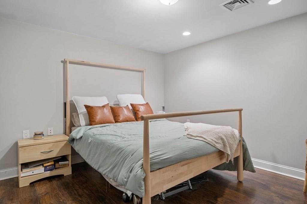 100 Old Harbor St #1 - Photo 6 of 16