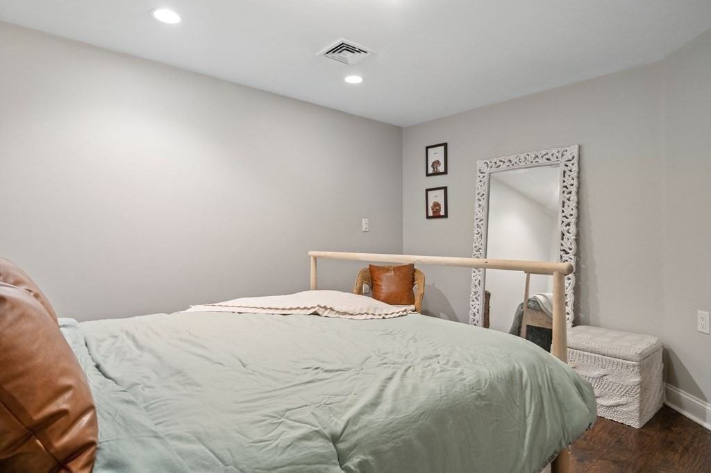 100 Old Harbor St #1 - Photo 7 of 16