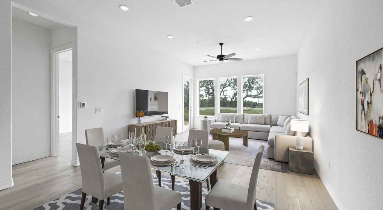 3523 W North Loop Rd