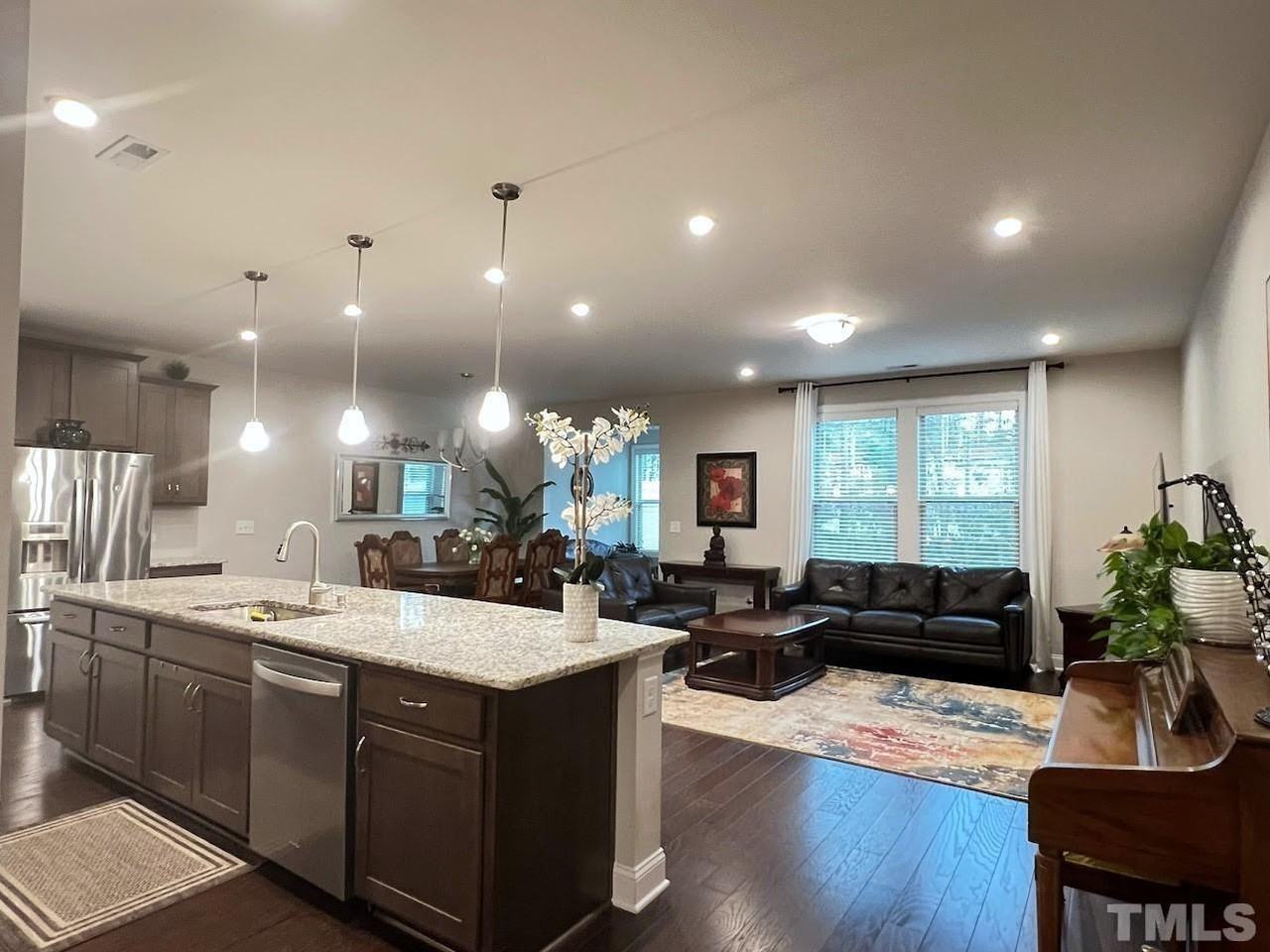 737 Lampwick Ln - Photo 6 of 19