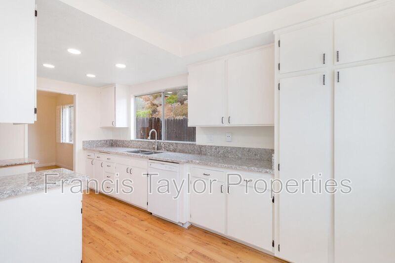 1360 Gary Ln - Photo 3 of 21