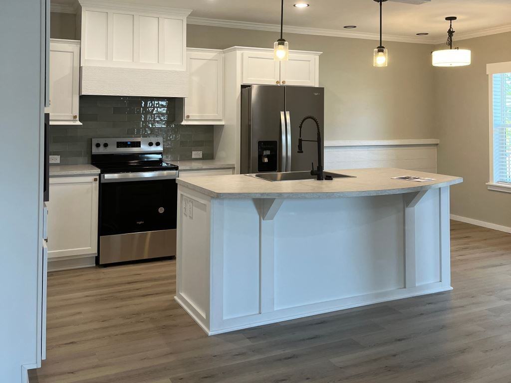 10912 Tall Oak Cir - Photo 4 of 31