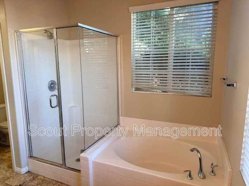 31875 Domenoe Way - Photo 7 of 28