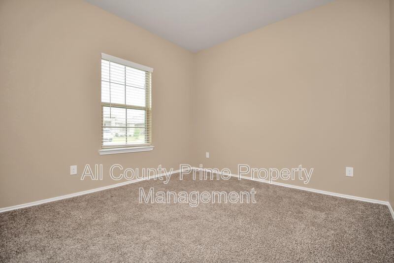 5415 Dover Terrace Way - Photo 5 of 38