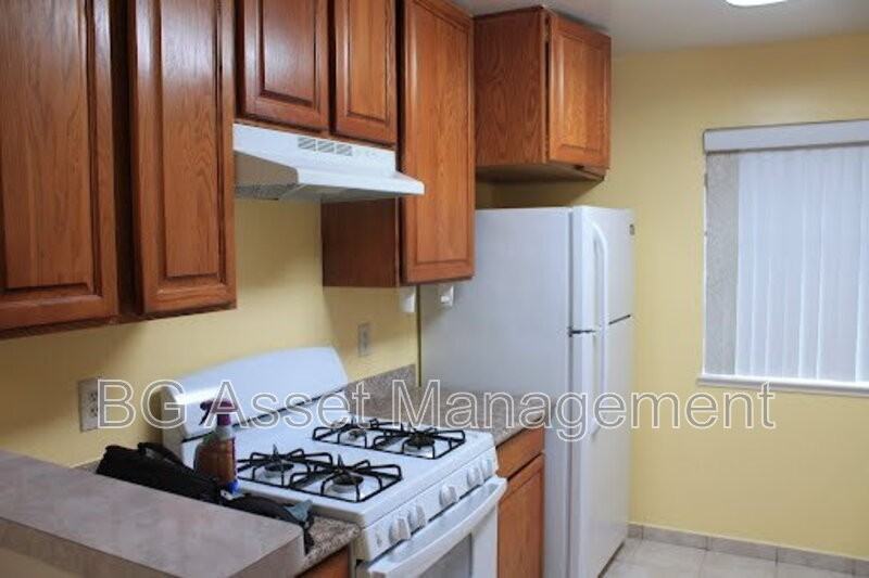 3112 Groom Dr - Photo 3 of 17