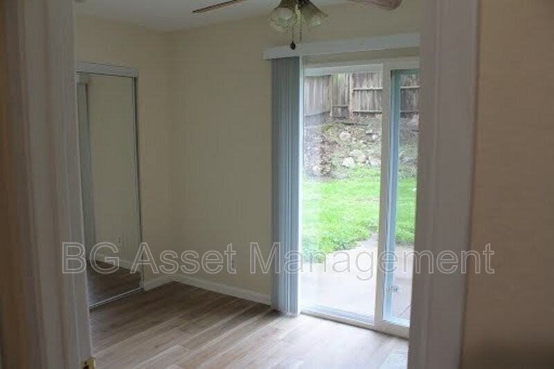 3112 Groom Dr - Photo 7 of 17