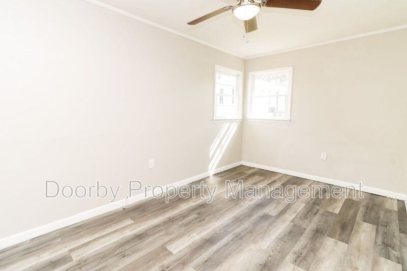 207 Napier St #3 - Photo 6 of 8