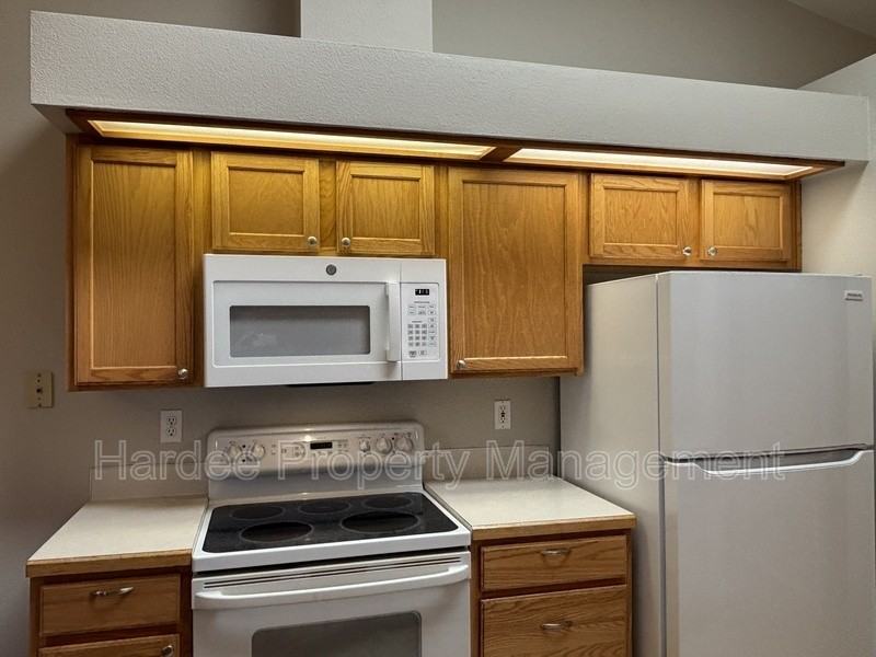 1362 E Pineridge Dr - Photo 5 of 21