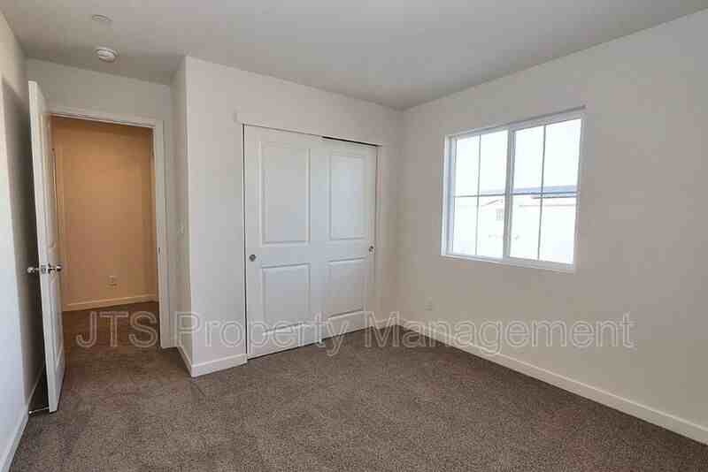 716 Franklin St - Photo 7 of 50