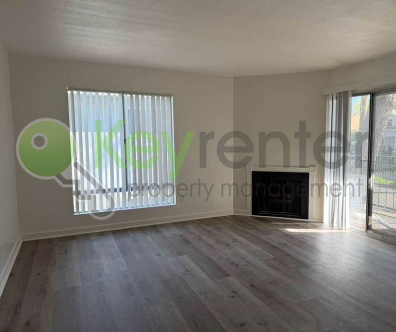 2515 H St #2 - Photo 2 of 18