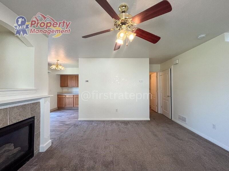 5940 W Port Ln #101 - Photo 5 of 39