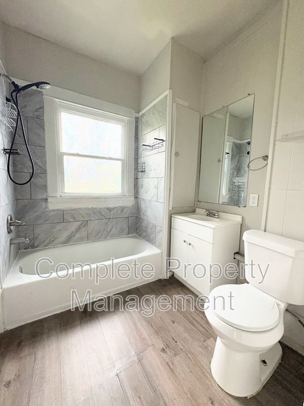 4029 44th Ave N - Photo 7 of 10