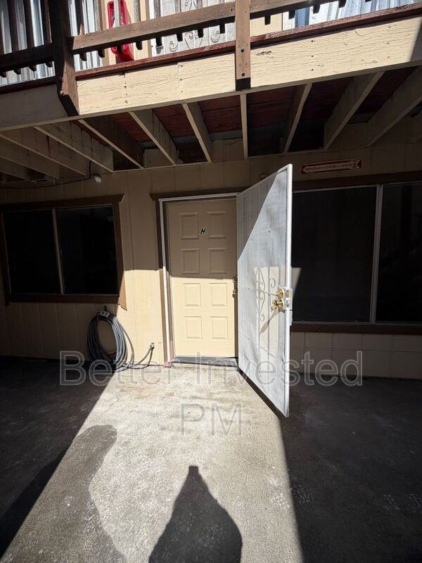 745 S Dora St #H - Photo 2 of 13