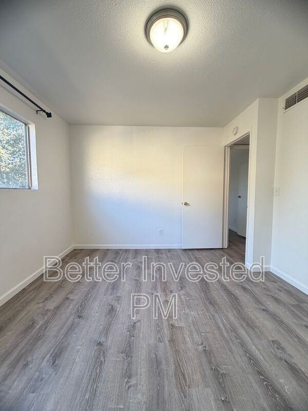 745 S Dora St #H - Photo 4 of 13