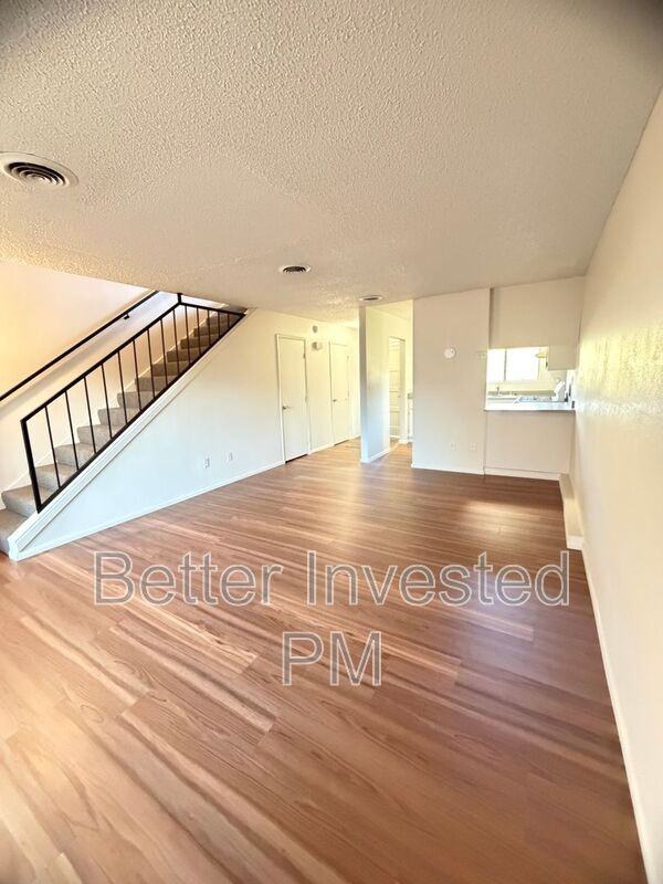 966 Marlene St - Photo 3 of 26