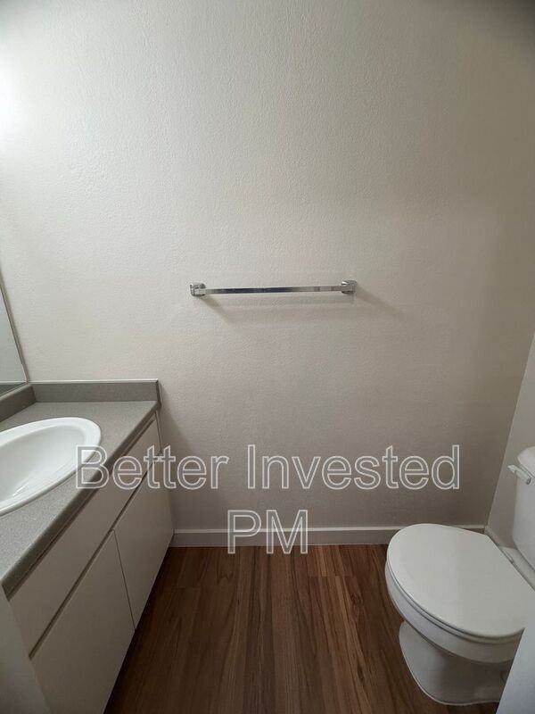 966 Marlene St - Photo 5 of 26