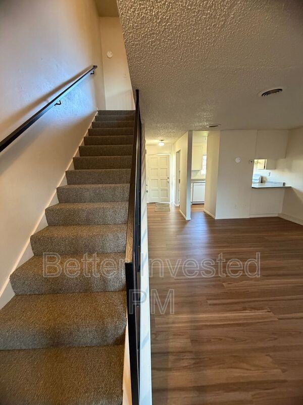 966 Marlene St - Photo 6 of 26