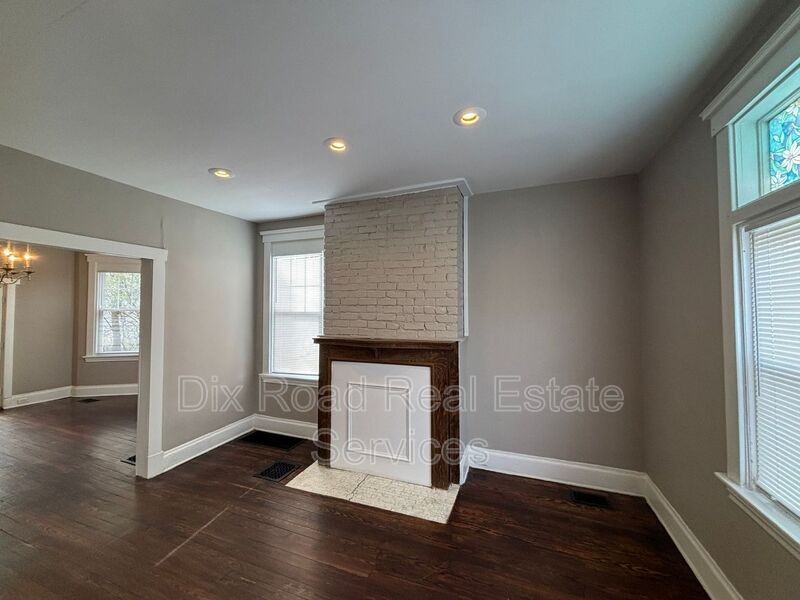 5310 Carthage Ave - Photo 5 of 22