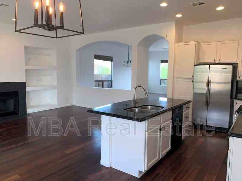 16824 N 63rd St - Photo 4 of 27