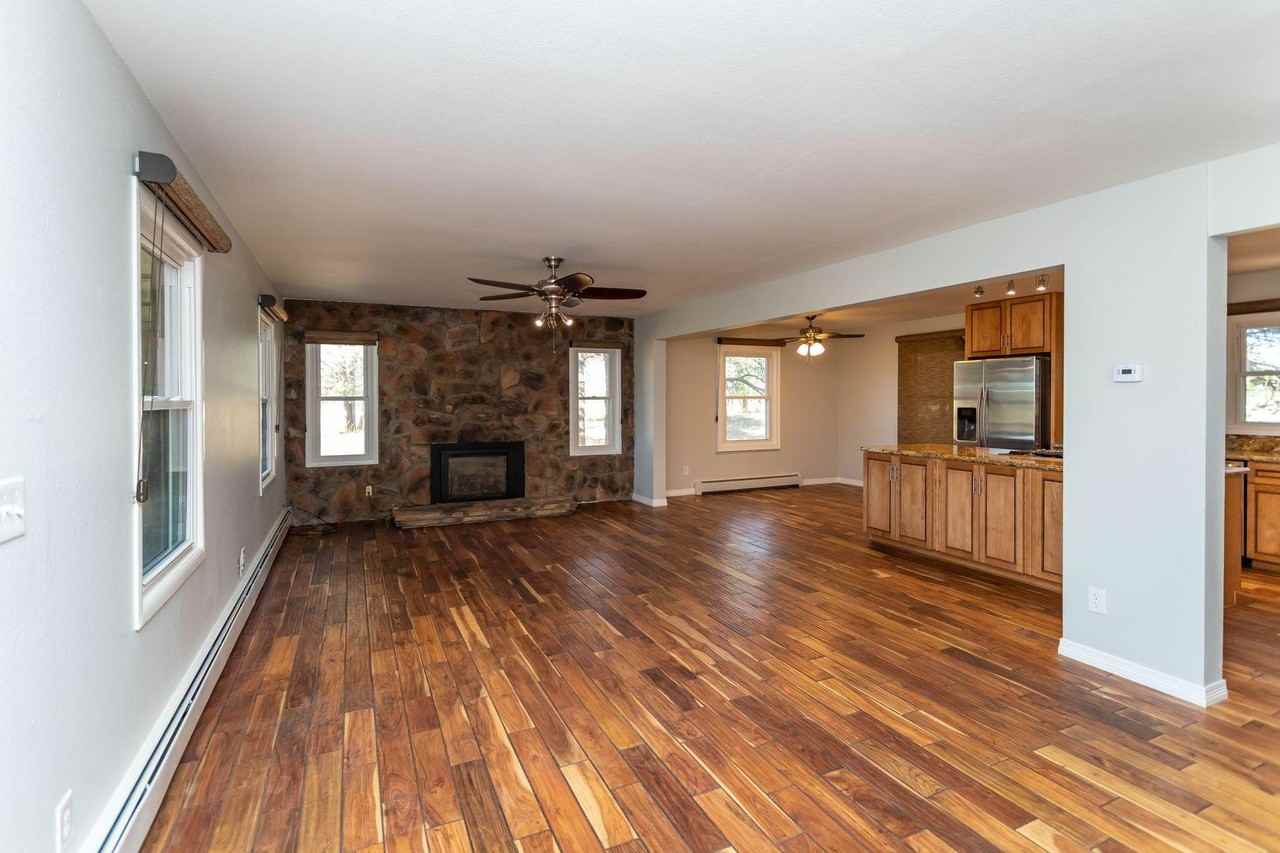 17750 Saddlewood Rd - Photo 7 of 41