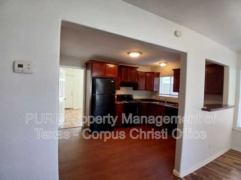 901 Furman Ave #D - Photo 6 of 24