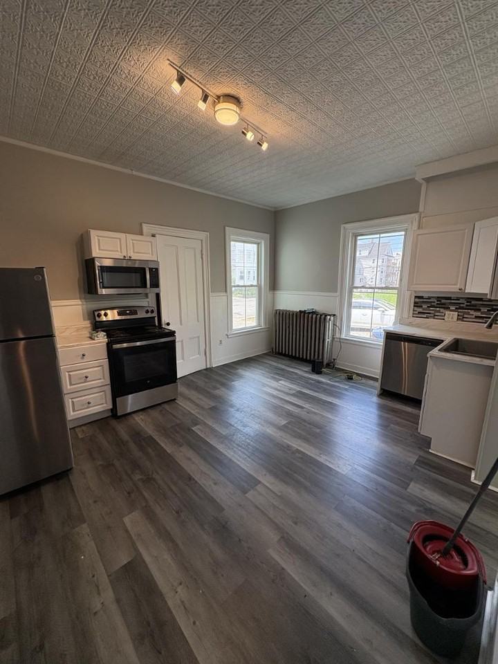 142 Pierce St #2 - Photo 2 of 11