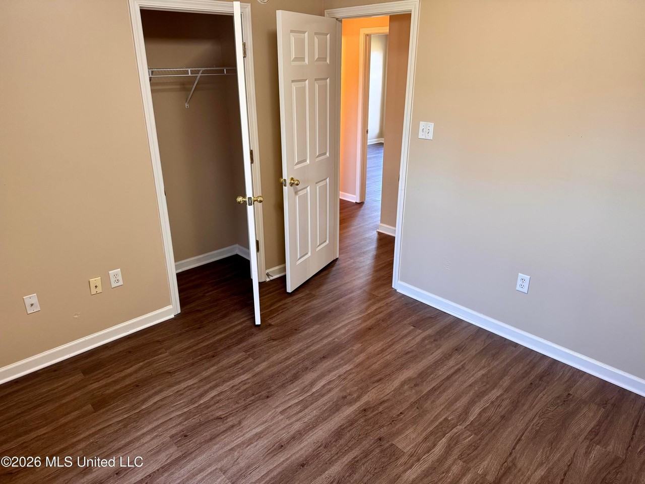 1664 Madison Cv W - Photo 5 of 12