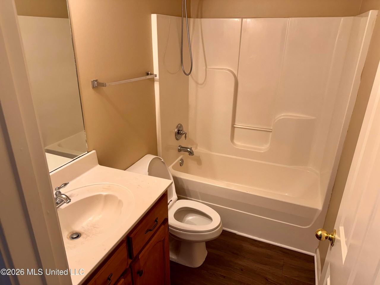 1664 Madison Cv W - Photo 7 of 12