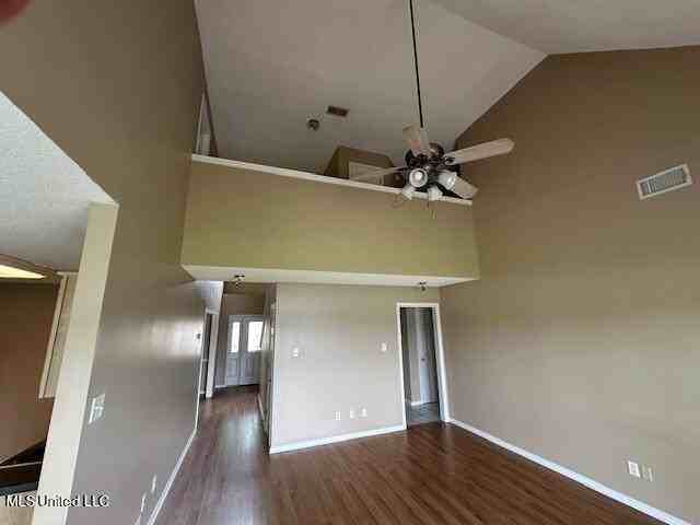 3189 Stonehenge Dr - Photo 2 of 6