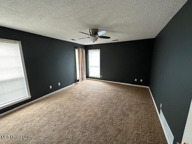 3189 Stonehenge Dr - Photo 5 of 6