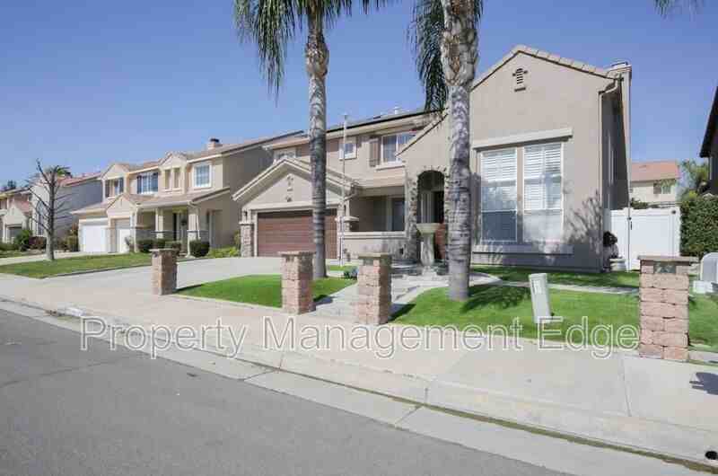 29880 Pinehurst Dr - Photo 3 of 30