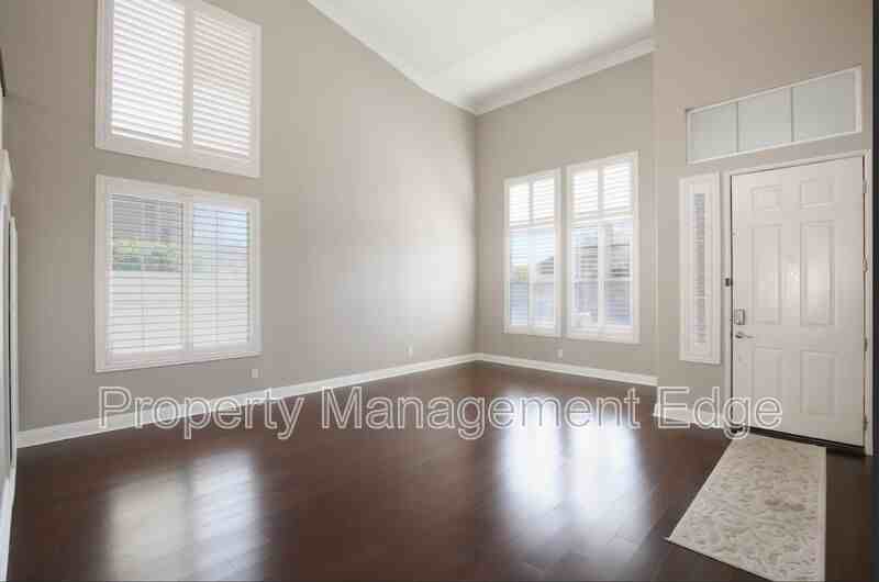 29880 Pinehurst Dr - Photo 5 of 30