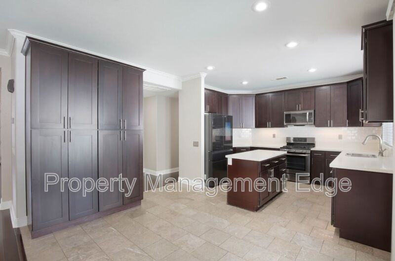 29880 Pinehurst Dr - Photo 6 of 30