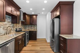 420 N Batavia St - Photo 1 of 1