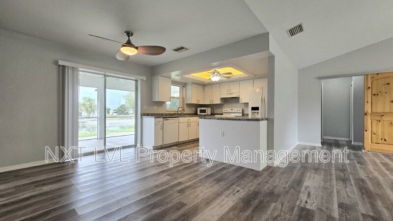 1811 Ne 2nd St - Photo 5 of 18