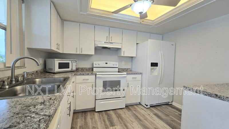 1811 Ne 2nd St - Photo 7 of 18