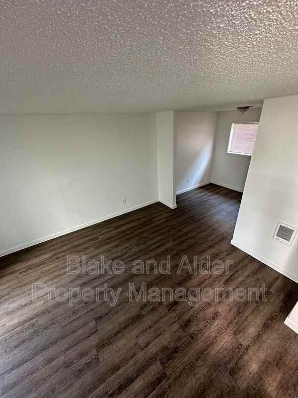 15847 Se Stark St #51 - Photo 5 of 14