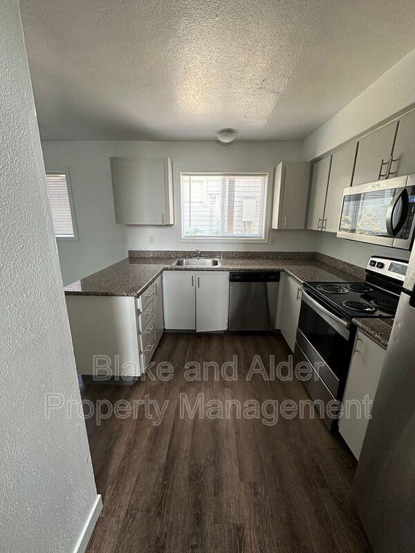 15847 Se Stark St #51 - Photo 6 of 14