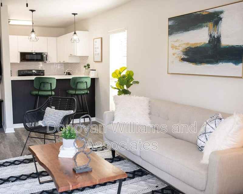 2219 Kilborne Dr #D - Photo 5 of 31