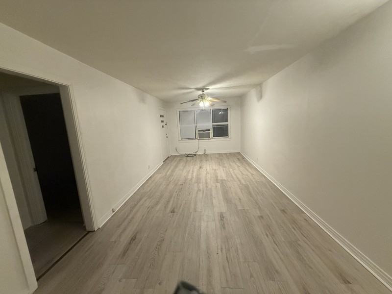 1002 Royal Avenue Florence Al - Photo 3 of 4