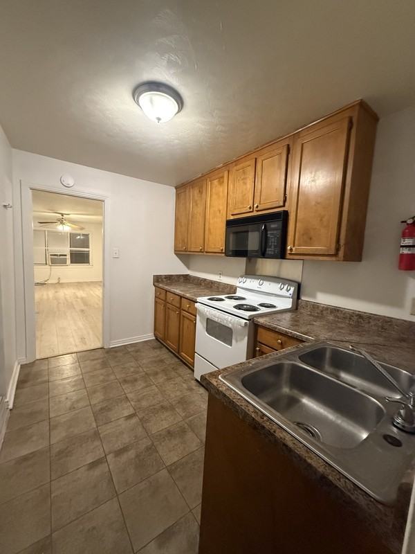 1002 Royal Avenue Florence Al - Photo 4 of 4