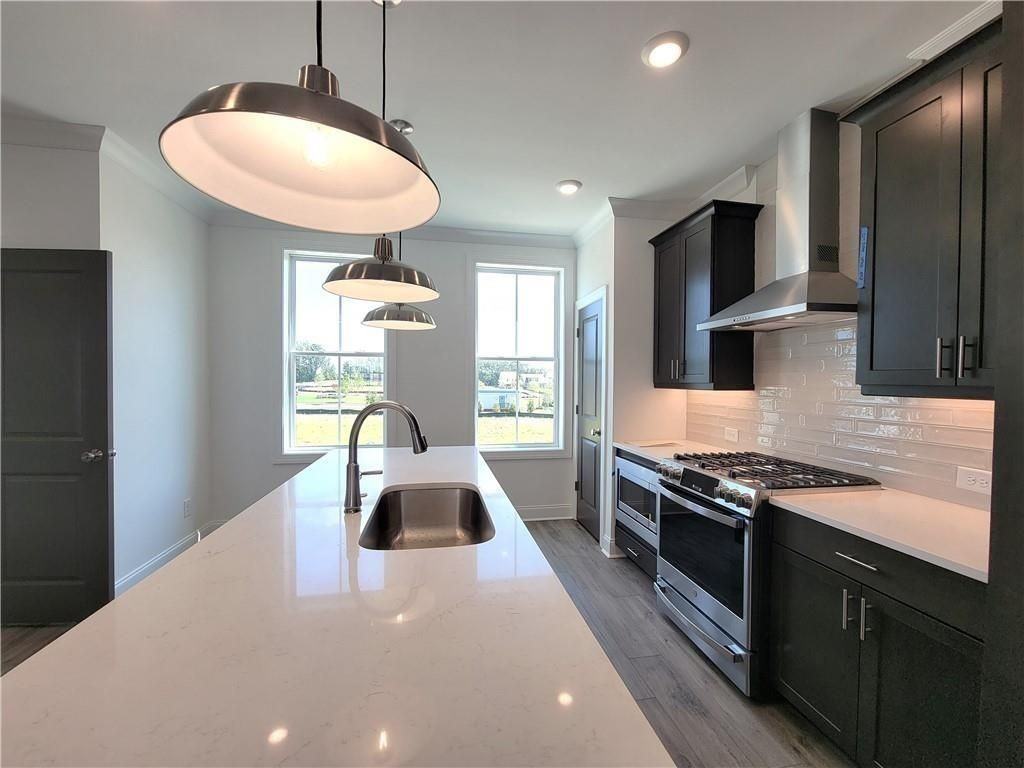 4802 Larkin Pass - Photo 2 of 18