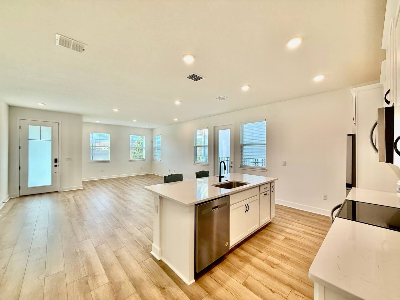 2031 Wild Heron Ct - Photo 5 of 41