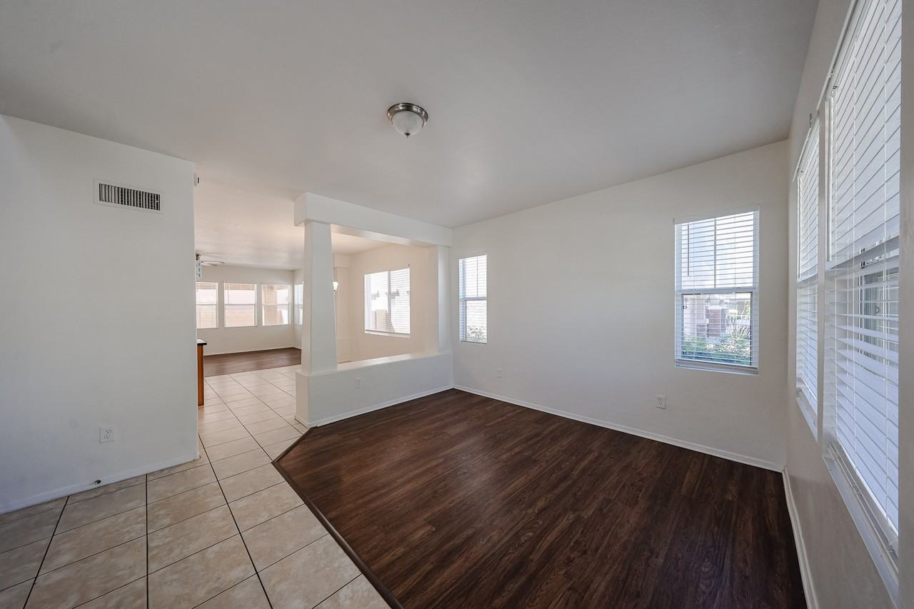 3005 W Ferruccio Pl - Photo 5 of 35